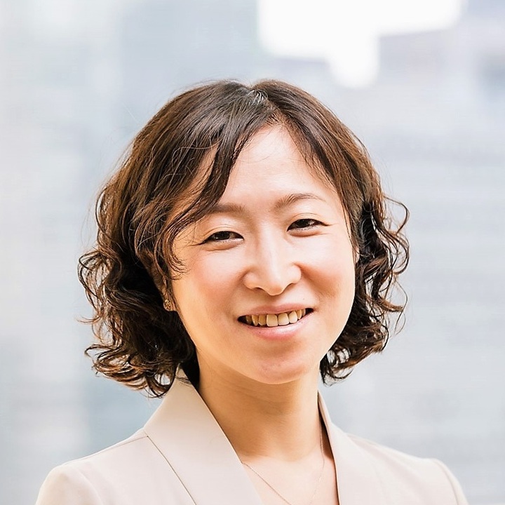 佐山美樹 氏