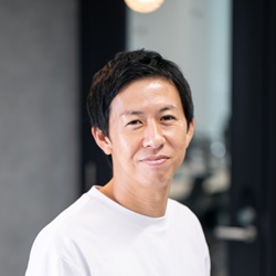 書上 拓郎 氏